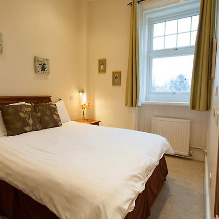 The Walnut Tree Inn Blisworth Kültér fotó